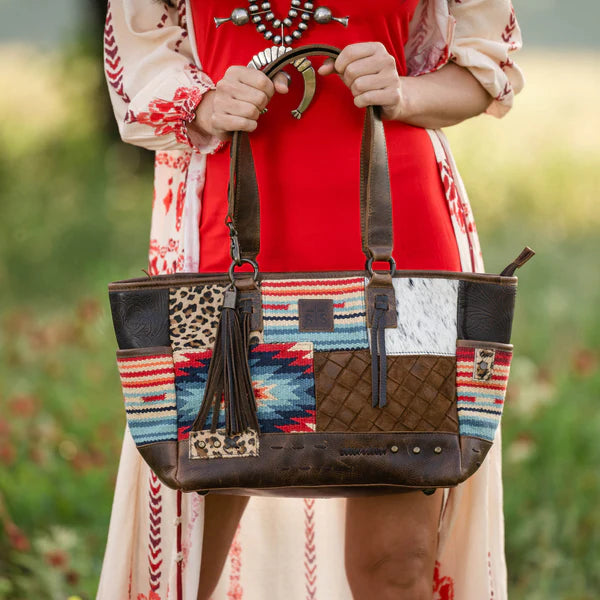 STS Ranchwear Chaynee Mountain Tote