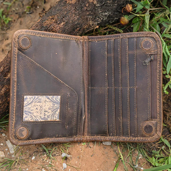 STS Ranchwear Chaynee Mountain Magnetic Wallet